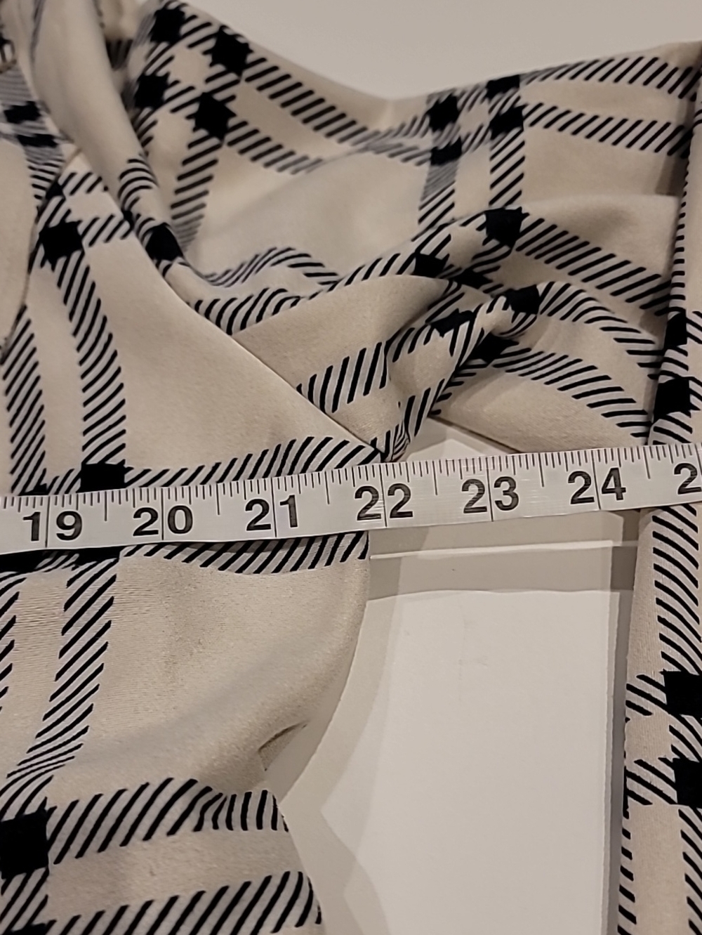 Solitaire Cream Plaid Trench Coat XL - Picture 10 of 14